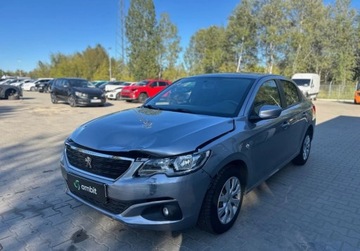 Peugeot 301 Sedan 1.2 PureTech 82KM 2017 Peugeot 301 1.2PureTech 82KM 2017r. Salon Polska 1.2 Benzyna 82KM, zdjęcie 2