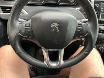 Peugeot 2008 I SUV Facelifting 1.2 PureTech 82KM 2018 Peugeot 2008 1.2 benzyna 82 KM zarejestrowany w PL zadbany mozliwa zam, zdjęcie 17