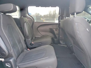 Chrysler Pacifica II 2021 Chrysler Pacifica 2021r., Touring, 3.6L, od ubezpieczalni 3.6 Benzyna 291KM, zdjęcie 10