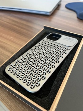 Серебристый алюминиевый чехол для iPhone 14 Pro CASE с ароматным охлаждением