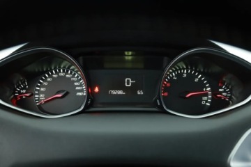 Peugeot 308 II SW Facelifting 1.5 BlueHDI 130KM 2019 Peugeot 308 1.5 BlueHDi, Salon Polska, Serwis ASO, zdjęcie 7