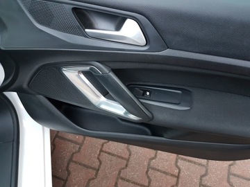 Peugeot 308 II SW Facelifting 1.5 BlueHDI 130KM 2019 Peugeot 308 SW BLUEHDI 130 STOP &amp; START, zdjęcie 26