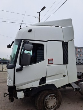 ПОЛНАЯ КАБИНА RENAULT T RANGE ВЫСОКАЯ ВЫСОКАЯ