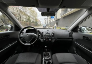 Hyundai i30 I Hatchback 1.4 109KM 2008 Hyundai i30 klima Isofix Warszawa 1.4 Benzyna 109KM, zdjęcie 4