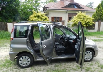 Toyota Yaris Verso 2003 Toyota Yaris Verso AUTOMAT 1wlasciciel BRAK RDZY benzyna Klima 1.3 84KM, zdjęcie 9