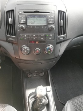 Hyundai i30 I CW 1.4 DIHC CVVT 109KM 2009 Hyundai i30 I 1.4 16V 109CV BlueDr. GPL Special, zdjęcie 22