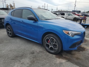 Alfa Romeo Stelvio SUV Facelifting 2.0 Turbo 280KM 2023 Alfa Romeo Stelvio Ti 2023 2.0l 2.0 Benzyna 280KM, zdjęcie 4