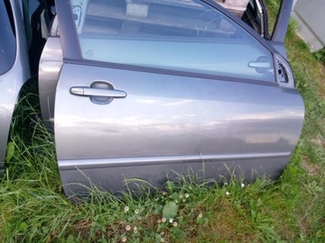 COROLLA E12 HB DVEŘE PRAVÝ PŘEDNÍ 3D BARVA 1C3