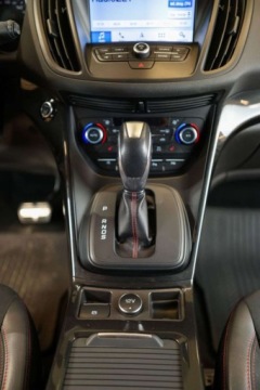 Ford Kuga II SUV Facelifting 1.5 EcoBoost 150KM 2019 Ford Kuga FORD Kuga 1.5 EcoBoost FWD ST-Line 1.5 Benzyna 150KM, zdjęcie 26