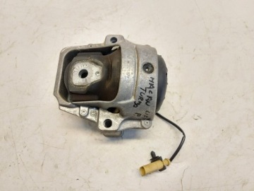 Porsche Macan Turbo II LIFT Airbag Halter DES MOTORS DES MOTORS 8r0199381
