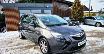 Opel Zafira C Tourer 1.4 Turbo ECOTEC 140KM 2012 Opel Zafira BENZYNA nawigacja nowy model SUPER okazja polecamy, zdjęcie 5