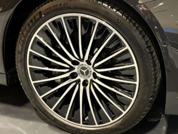 Mercedes Klasa E W214 Sedan 2.0 220d 197KM 2025 E Klasa 220 d 4-Matic AMG 2.0 197KM 2025, zdjęcie 3