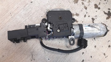 2028207542 MOTOREK STŘEŠNÍHO OKNA MERCEDES W202