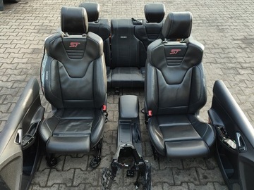 Fotele Wnętrze KPL Kanapa Boczki Skóra Grzane Ford Focus MK3 III ST Recaro