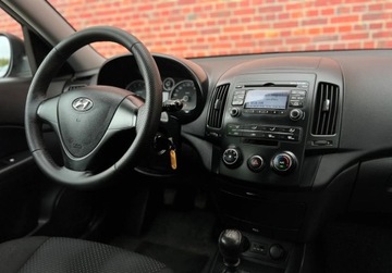 Hyundai i30 I Hatchback 1.4 109KM 2010 Hyundai i30 klima Isofix Gwarancja w cenie Warszawa VLAJ 1.4 Benzyna, zdjęcie 5