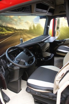 ПОЛКА ПОД ТВ TIR MERCEDES ACTROS MP4 БОЛЬШАЯ С ВЕРХНЕЙ