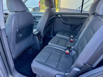 Volkswagen Touran II 1.6 TDI 105KM 2011 Volkswagen Touran Volkswagen Touran 1.6TDI 7-osobowy Automat DSG Oplacony, zdjęcie 6