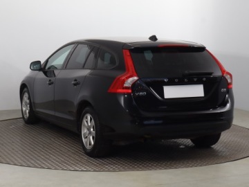Volvo V60 I Kombi 2.0 D3 163KM 2011 Volvo V60 D3 2.0, Salon Polska, Automat, Xenon, zdjęcie 3