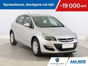 Opel Astra J GTC 1.6 CDTI Ecotec 110KM 2015 Opel Astra 1.6 CDTI, Salon Polska, Klima