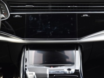 Audi Q7 III (G8) 2026 AUDI Q7 55 TFSI e quattro S Line Suv 3.0 (394KM) 2026, zdjęcie 12
