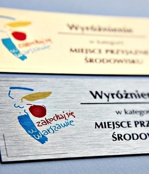 Q396C Statuetka plastikowa KOSZYKÓWKA, kolor złot