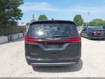 Chrysler Pacifica II 2023 Chrysler Pacifica Touring L, 2023r. 3.6L 3.6 Benzyna 287KM, zdjęcie 7