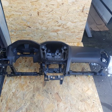 FORD FOCUS MK3 15-18R LIFT KOMBI HB DESKA KONSOLA KOKPIT
