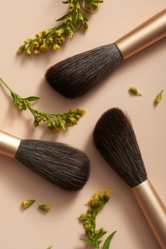 Румяна Clavier и кисть для бронзера