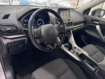 Mitsubishi Eclipse Cross SUV PHEV 2.4 188KM 2021 Mitsubishi Eclipse Cross Intense 4WD, Kamera cofan, zdjęcie 6