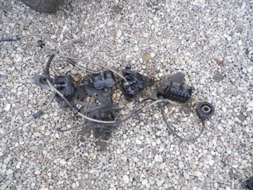 PIAGGIO X9 125 КОМПЛЕКТ ПЕРЕДНИХ ТОРМОЗНЫХ СУППОРТОВ P+L