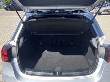 Mercedes Klasa A W177/V177 Hatchback Facelifting 1.3 200 163KM 2025 MERCEDES-BENZ A Klasa 200 AMG Line 1.3 (163KM) 2025, zdjęcie 5