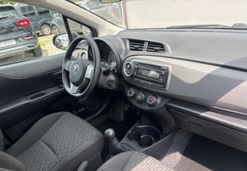 Toyota Yaris III Hatchback 5d 1.0 VVT-i 69KM 2011 Toyota Yaris Niski Przebieg Benzyna 70KM, zdjęcie 10