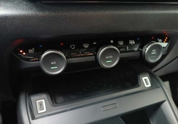 Citroen 2023 Citroen C4X 1.2 Benzyna 130KM AT SalonPLSerwisASOFV23 Gwarancja 1.2, zdjęcie 21