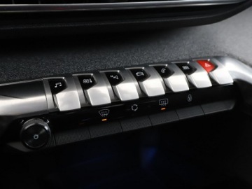 Peugeot 5008 II Crossover 1.5 BlueHDI 130KM 2017 Peugeot 5008 1.5 HDi Allure 7os Navi Tempomat, zdjęcie 27