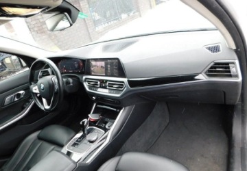 BMW Seria 3 G20-G21 2021 BMW Seria 3 2.0D z Gwarancja Line Shadow Model 2022r 2.0 Diesel 150KM, zdjęcie 6