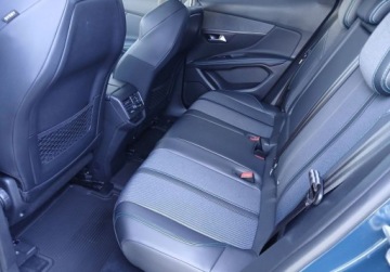 Peugeot 3008 II Crossover Facelifting  1.2 PureTech 130KM 2022 Peugeot 3008 1.2 Benzyna 130KM Allure SalonPL Iwlasc Serwis ASO 1.2, zdjęcie 12