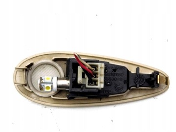 05/22 ALFA ROMEO 166 LAMPA OSVĚTLENÍ KABINY STROPNÍ ZADNÍ PRAVÁ