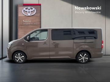 Toyota Proace II Furgon Medium 2.0 D-4D 177KM 2022 Toyota PROACE VERSO 2.0 D4-D Long VIP PROACE Verso, zdjęcie 3