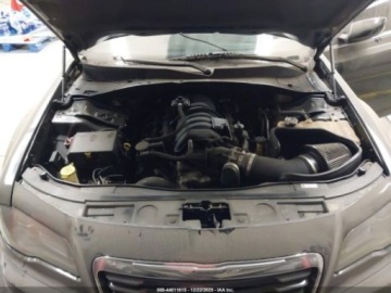 Chrysler 300C II 2012 Chrysler 300 SRT8 2012 6.4 Benzyna 470KM, zdjęcie 8