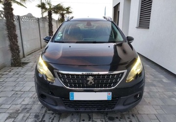 Peugeot 2008 I SUV Facelifting 1.6 BlueHDi 99KM 2018 Peugeot 2008 Peugeot 2008 1.6 BlueHDi Style 1.6 Diesel 100KM, zdjęcie 1