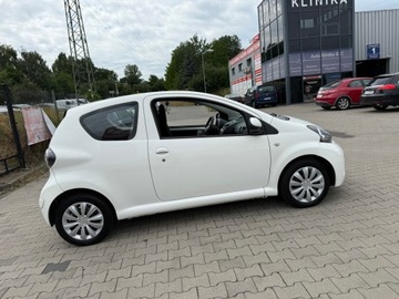 Toyota Aygo I Hatchback 5d Facelifting 1.0 VVT-i 68KM 2013 Toyota Aygo VAT 23% ZAMIEN swoje auto - dowóz pod dom cała Polska, zdjęcie 7
