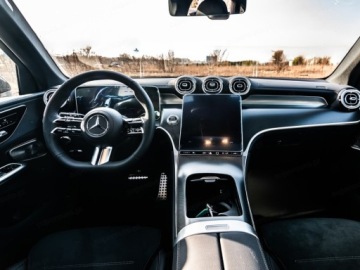 Mercedes GLC C254/X254 Coupe 2.0 200 204KM 2025 GLC Coupe 200 4-Matic AMG Line 2.0 (204KM) 2025, zdjęcie 8