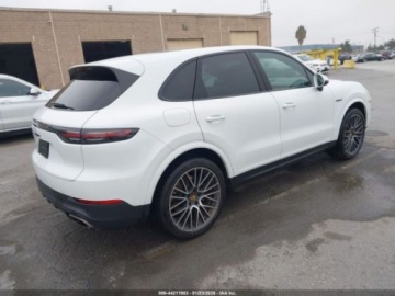 Porsche Cayenne III 2021 Porsche Cayenne E-Hybrid 2021 3.0 Hybryda 335KM, zdjęcie 5