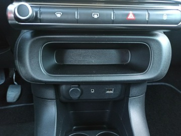 Citroen C3 III Hatchback 1.2 PureTech 82KM 2018 Citroen C3 bogata opcja, zdjęcie 15