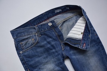 TOMMY HILFIGER HUDSON STRAIGHT FIT 31/30 p 82