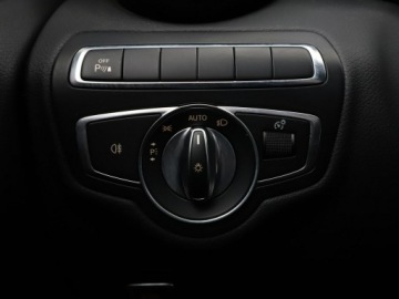 Mercedes Klasa C W205 Kombi 200 184KM 2017 Mercedes C 200 automat full LED półskóra grzane, zdjęcie 33