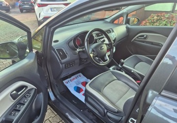 Kia Rio III Hatchback 5d Facelifting 1.4 DOHC CVVT 109KM 2015 Kia Rio 1,4 109KM Climatronic KeyLess Navi Kamera Bezwypadkowy 1.4, zdjęcie 14