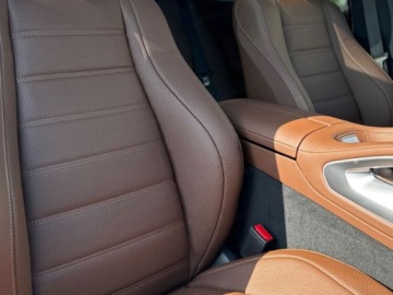 Mercedes GLE V167 SUV Facelifting 2.0 300d 269KM 2025 MERCEDES-BENZ GLE 300 d 4-Matic AMG Line 2.0 (269KM) 2025, zdjęcie 13