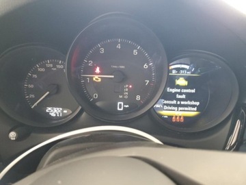 Porsche Macan SUV Facelifting II 2.0  265KM 2023 Porsche Macan 2023r,. Base,. 2L 2.0 Benzyna 265KM, zdjęcie 10