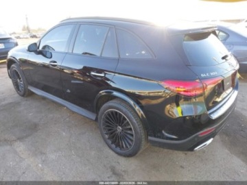 Mercedes GLC C254/X254 2023 Mercedes-Benz GLC 300 2023, 2.0L R4 255KM, RWD, auto odpala i jezdzi, od u, zdjęcie 1